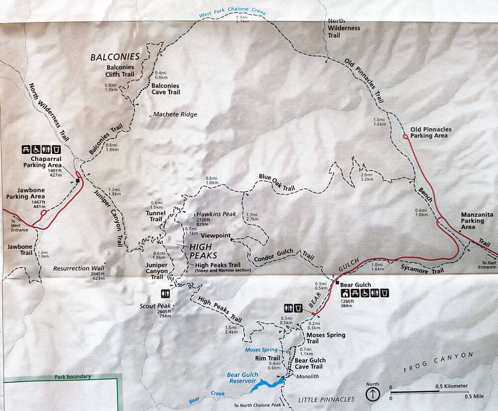 ピナクルズ国立公園のパンフレットの地図